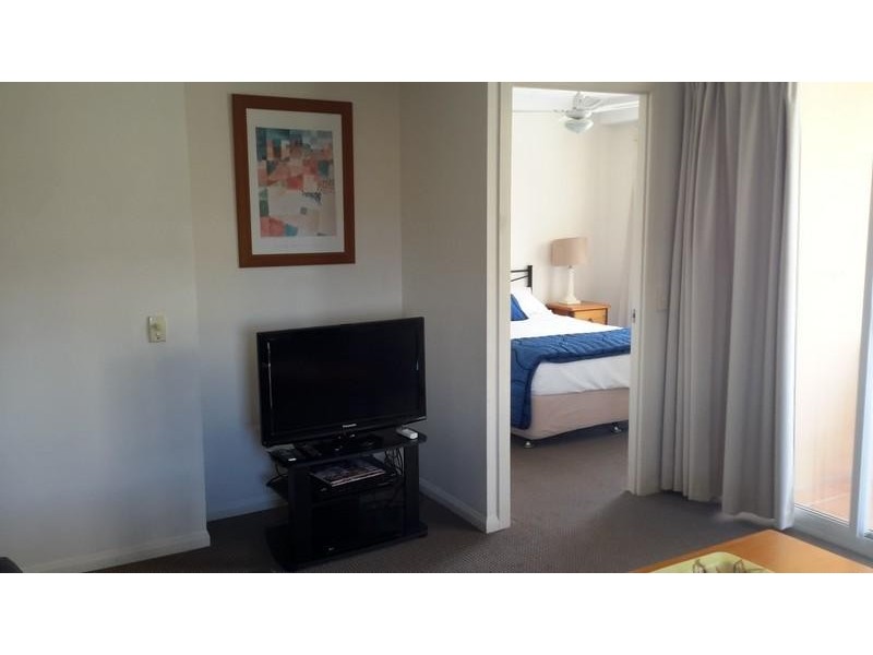 17 / 93 Old Burleigh  Road, Broadbeach QLD 4218