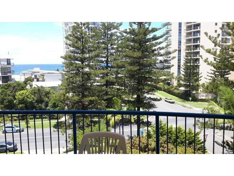 17 / 93 Old Burleigh  Road, Broadbeach QLD 4218