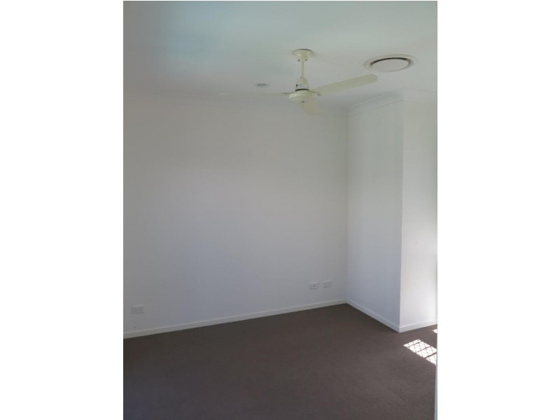 5 SCENIC Crescent, Coomera QLD 4209