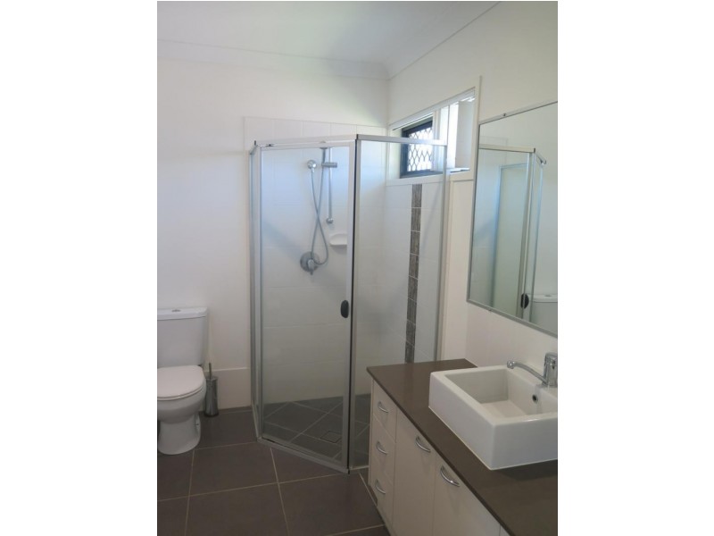 5 SCENIC Crescent, Coomera QLD 4209