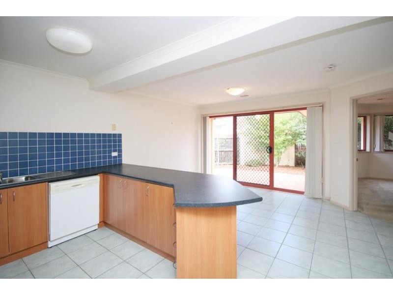 18/10 Federal Highway, Watson ACT 2602