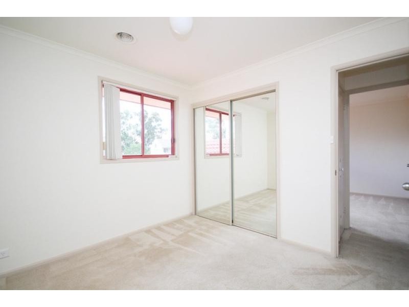 18/10 Federal Highway, Watson ACT 2602