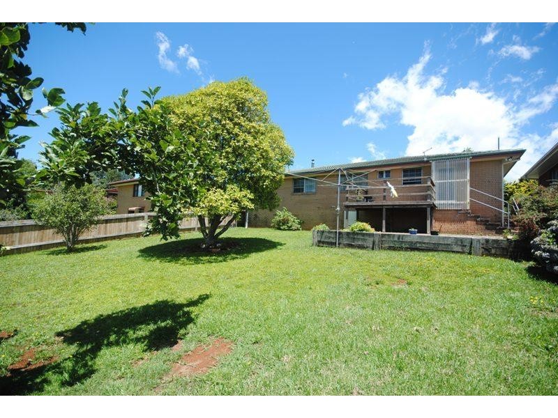 12 Kurrajong Street, Dorrigo NSW 2453