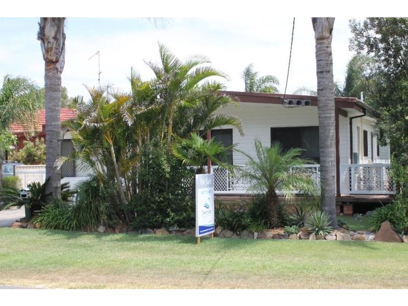 18 Awabakal Street BLACKSMITHS 2281, Blacksmiths NSW 2281