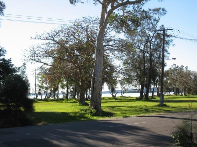 30 Lakeside Drive SWANSEA 2281, Swansea NSW 2281