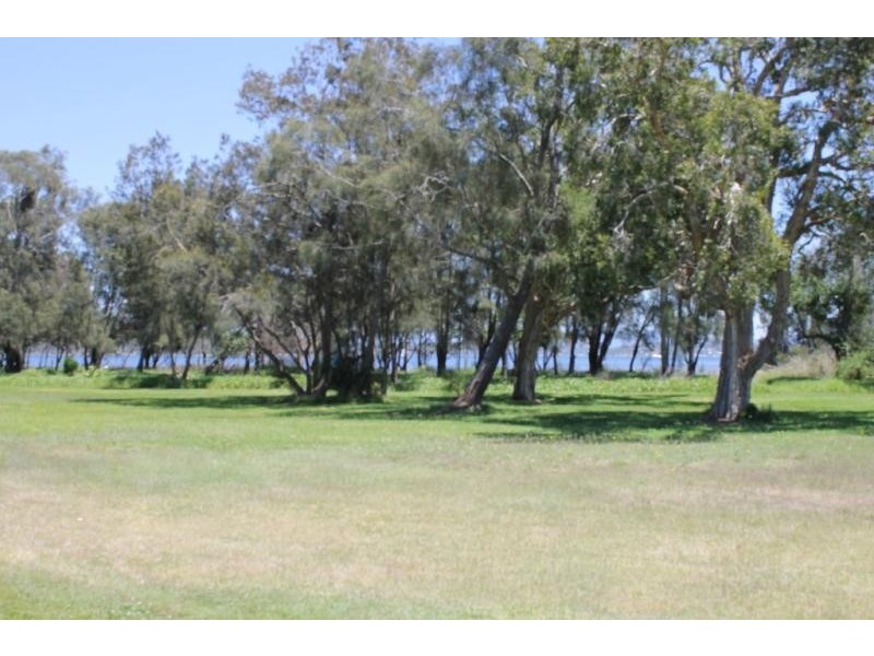 30 Lakeside Drive SWANSEA 2281, Swansea NSW 2281