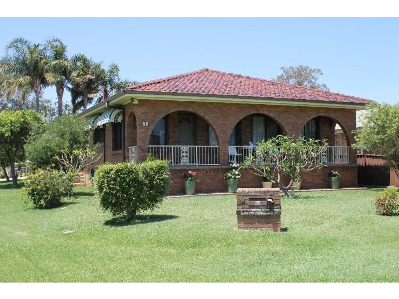 58 Lakeside Drive SWANSEA 2281, Swansea NSW 2281