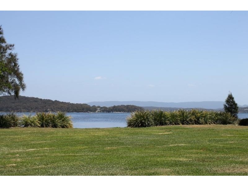 58 Lakeside Drive SWANSEA 2281, Swansea NSW 2281