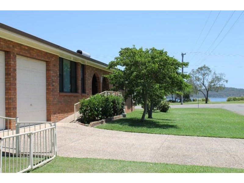 58 Lakeside Drive SWANSEA 2281, Swansea NSW 2281
