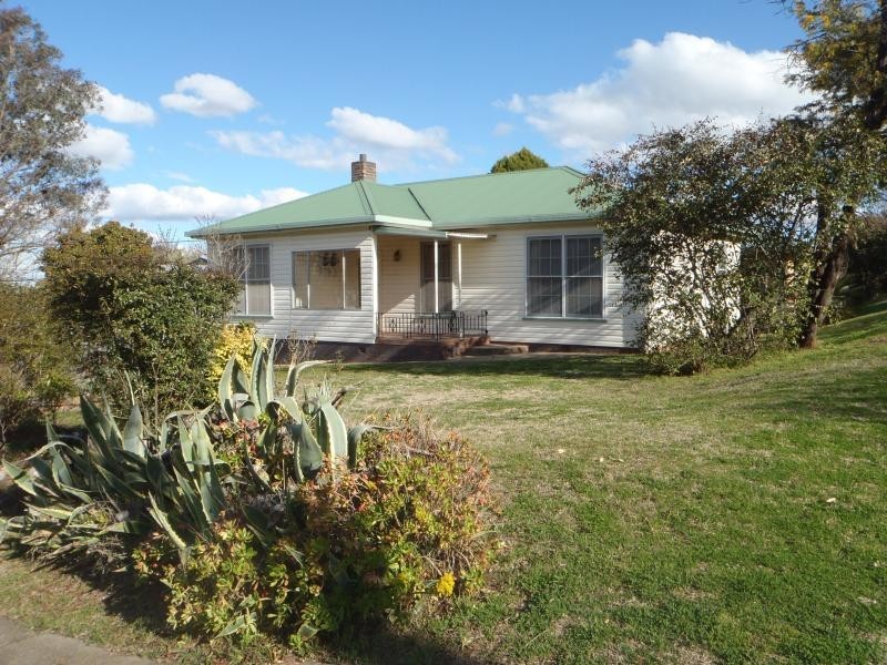 86 Newton Street ARMIDALE 2350, Armidale NSW 2350