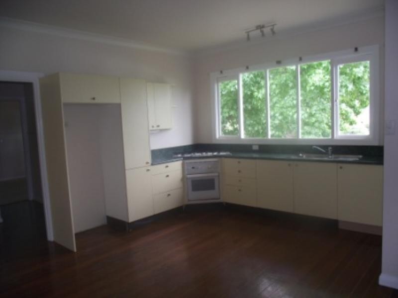 8 Quinn Avenue ARMIDALE 2350, Armidale NSW 2350