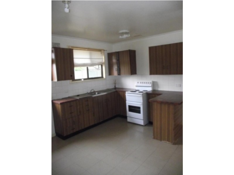 82 Galloway  Street ARMIDALE 2350, Armidale NSW 2350