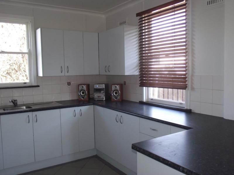 4 Jones Avenue ARMIDALE 2350, Armidale NSW 2350