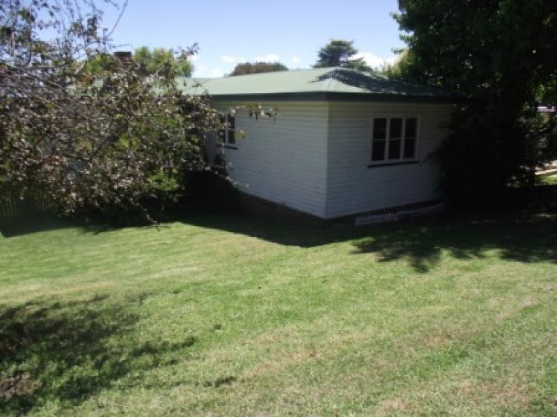 43 Garibaldi  Street ARMIDALE 2350, Armidale NSW 2350