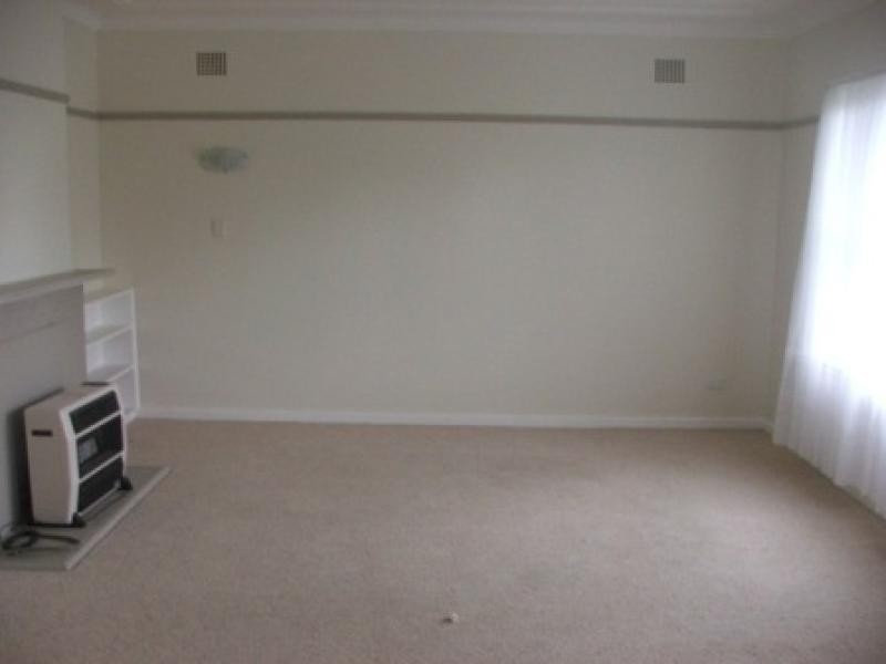 43 Garibaldi  Street ARMIDALE 2350, Armidale NSW 2350