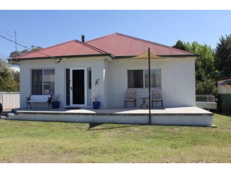 25  Tancredi Street ARMIDALE 2350, Armidale NSW 2350