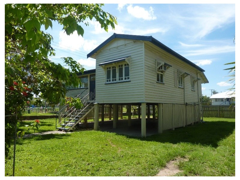 19 Sturges Street  HERMIT PARK 4812, Hermit Park QLD 4812