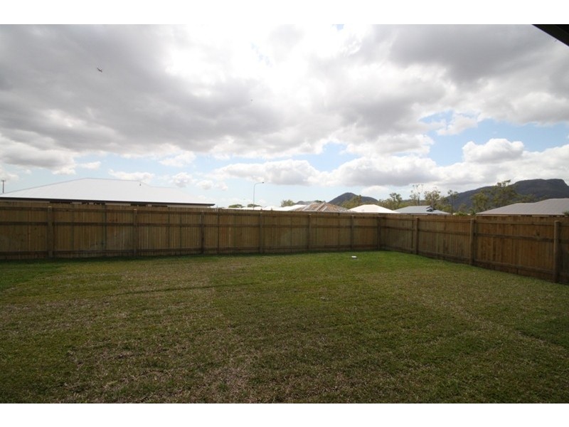 16 Wave Court  KELSO 4815, Kelso QLD 4815