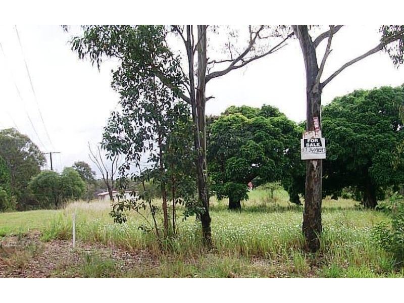 63 High Central Road MACLEAY ISLAND 4184, Macleay Island QLD 4184