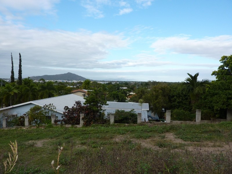 18 Oolilpa Street MOUNT LOUISA 4814, Mount Louisa QLD 4814