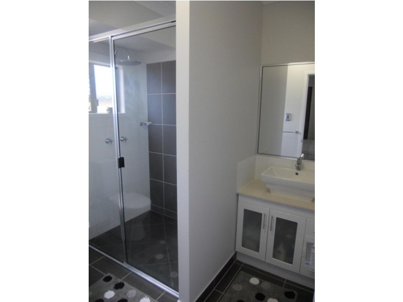 76 Corbett Street MOUNT LOUISA 4814, Mount Louisa QLD 4814