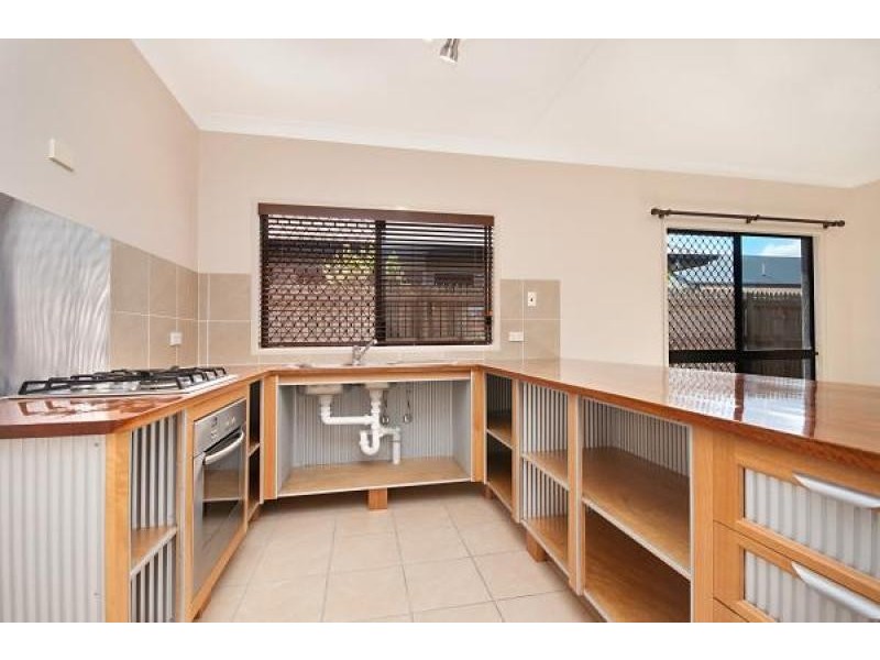 84 Estuary  Parade DOUGLAS 4814, Douglas QLD 4814