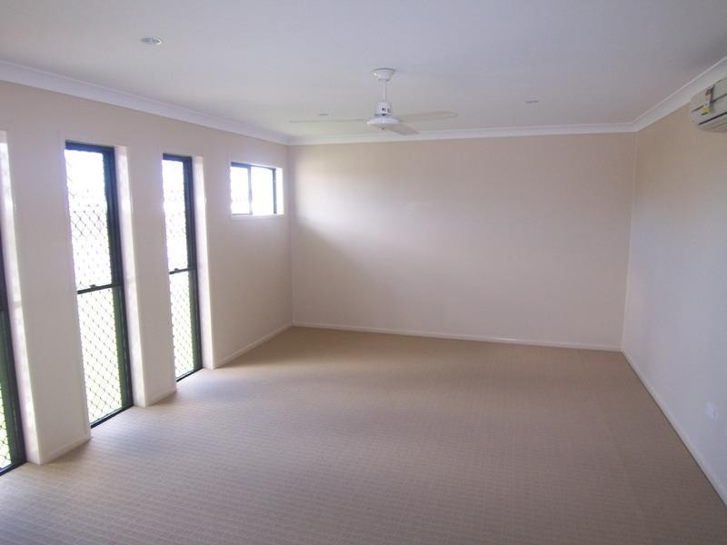 57 Hillock Crescent BUSHLAND BEACH 4818, Bushland Beach QLD 4818