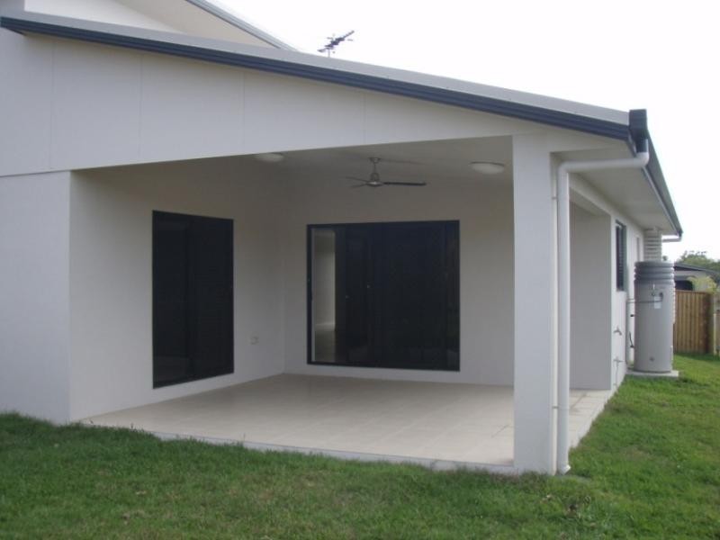 31 Hillock  Crescent BUSHLAND BEACH 4818, Bushland Beach QLD 4818