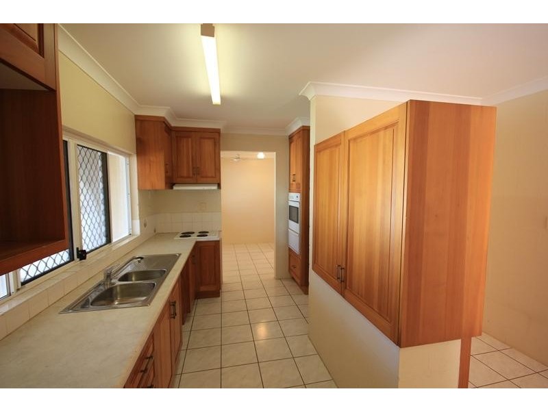 108 The Esplanade TOOLAKEA 4818, Toolakea QLD 4818