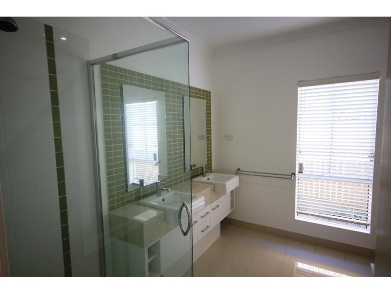 30 Dunlop Street KELSO 4815, Kelso QLD 4815