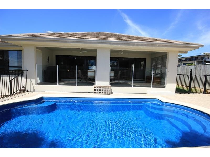 22 Helvellyn  Street BUSHLAND BEACH 4818, Bushland Beach QLD 4818