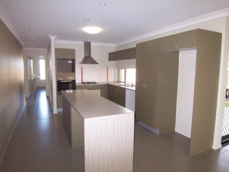 82 Guilfoyle Circuit KIRWAN 4817, Kirwan QLD 4817