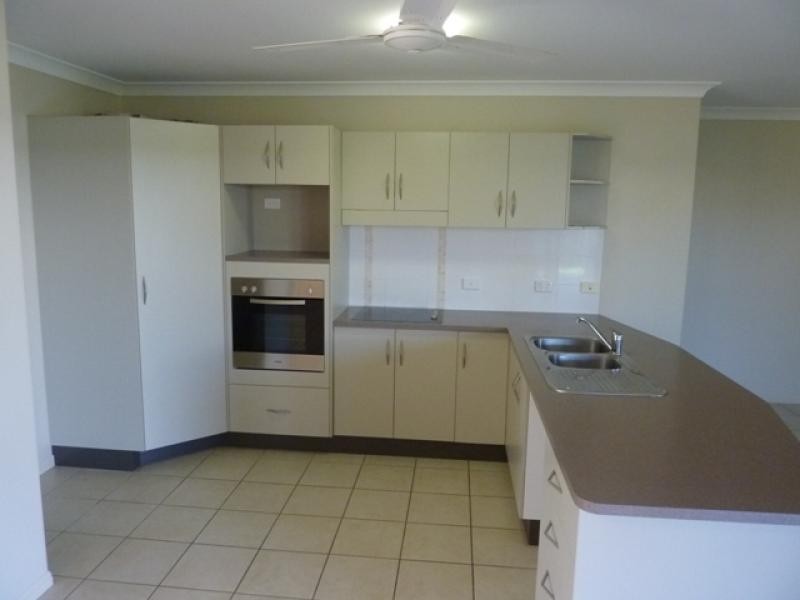 11 Coolaree Drive BUSHLAND BEACH 4818, Bushland Beach QLD 4818