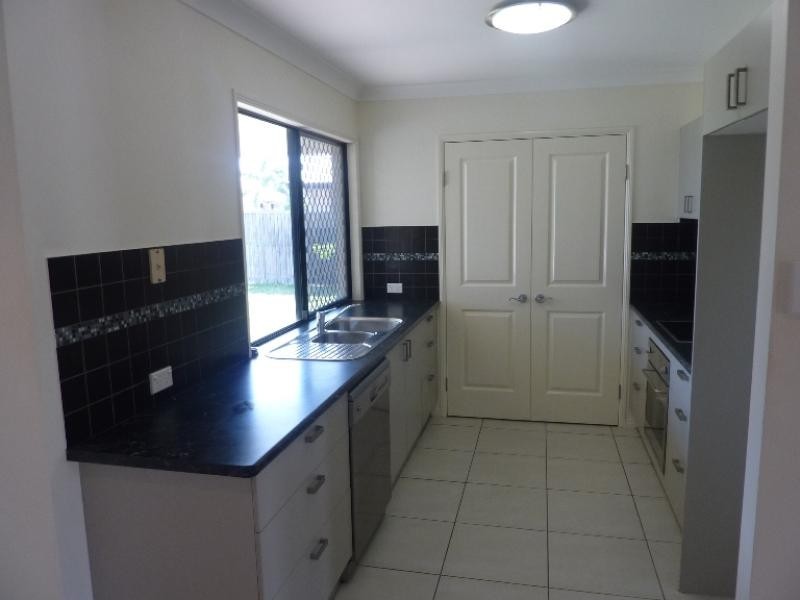 10 Anchorage Circuit BUSHLAND BEACH 4818, Bushland Beach QLD 4818