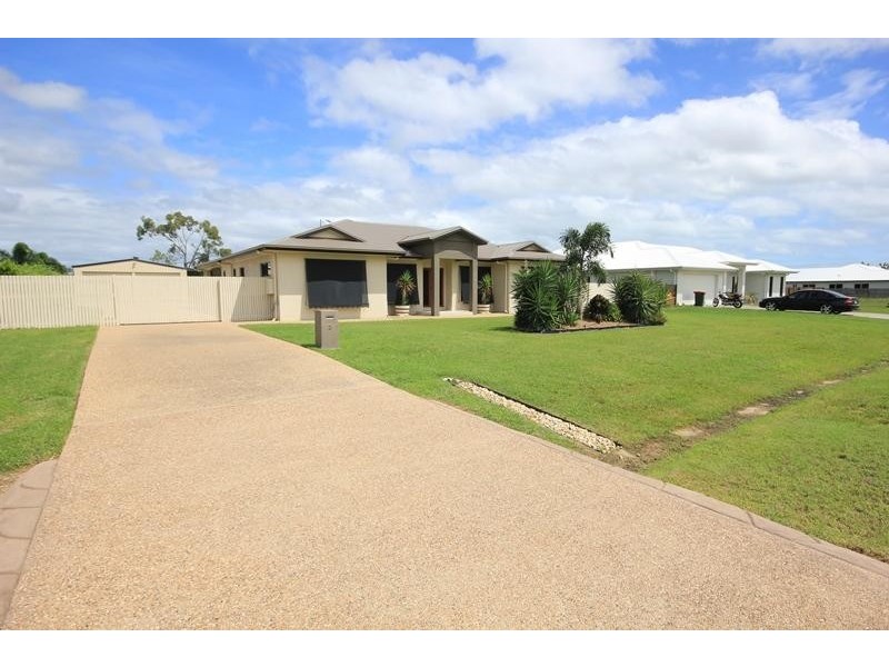 3 Gundabluey Crescent MOUNT LOW 4818, Mount Low QLD 4818