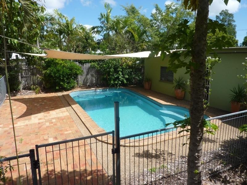 6 Union  Street HYDE PARK 4812, Hyde Park QLD 4812