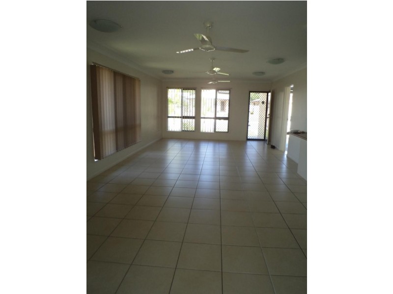 53 Daintree Drive BUSHLAND BEACH 4818, Bushland Beach QLD 4818