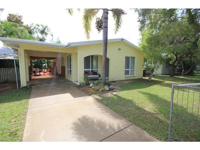 15 Yut Fay  Avenue, Kelso QLD 4815