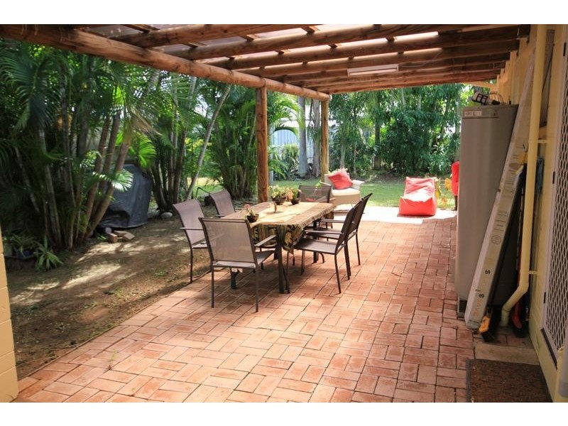 15 Yut Fay  Avenue, Kelso QLD 4815