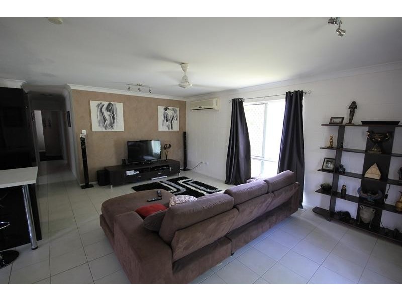 15 Yut Fay  Avenue, Kelso QLD 4815