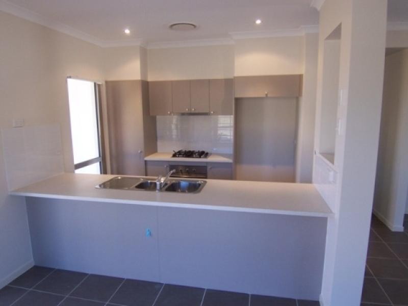 13 Yarra Crescent KELSO 4815, Kelso QLD 4815