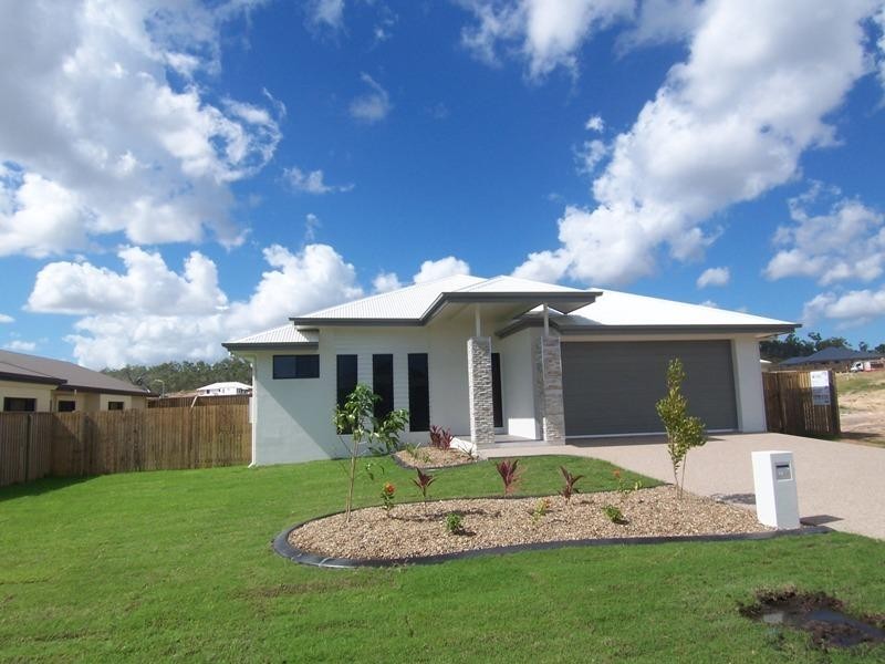 57 Hillock Crescent BUSHLAND BEACH 4818, Bushland Beach QLD 4818