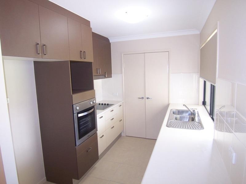 57 Hillock Crescent BUSHLAND BEACH 4818, Bushland Beach QLD 4818