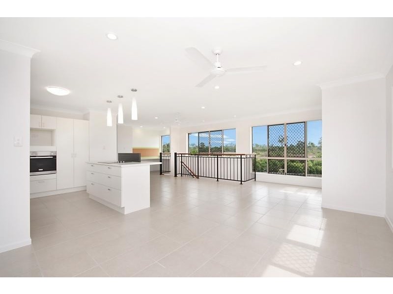 7 Carholm Court KIRWAN 4817, Kirwan QLD 4817