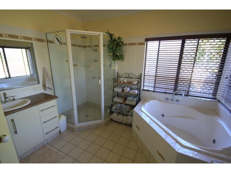 17 Bronco Court, Kelso QLD 4815