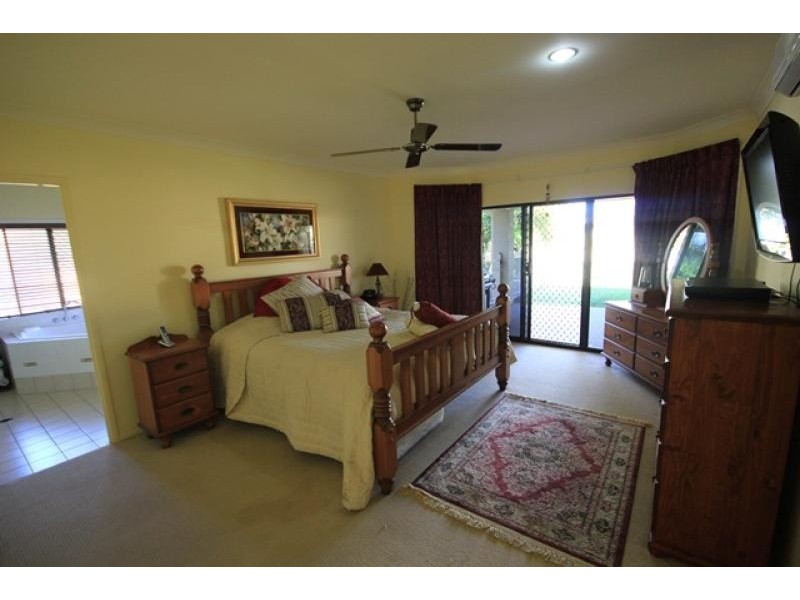 17 Bronco Court, Kelso QLD 4815