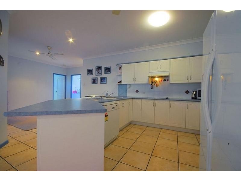 12 Loriston  Road MOUNT LOW 4818, Mount Low QLD 4818