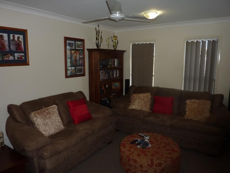 36 Bookara Gum Crescent MOUNT LOW 4818, Mount Low QLD 4818