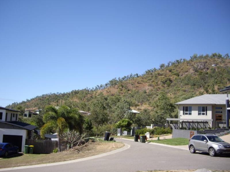 23  Kosciusko Way MOUNT LOUISA 4814, Mount Louisa QLD 4814