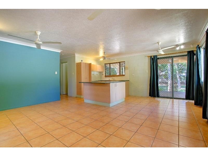 112 Miles Avenue KELSO 4815, Kelso QLD 4815